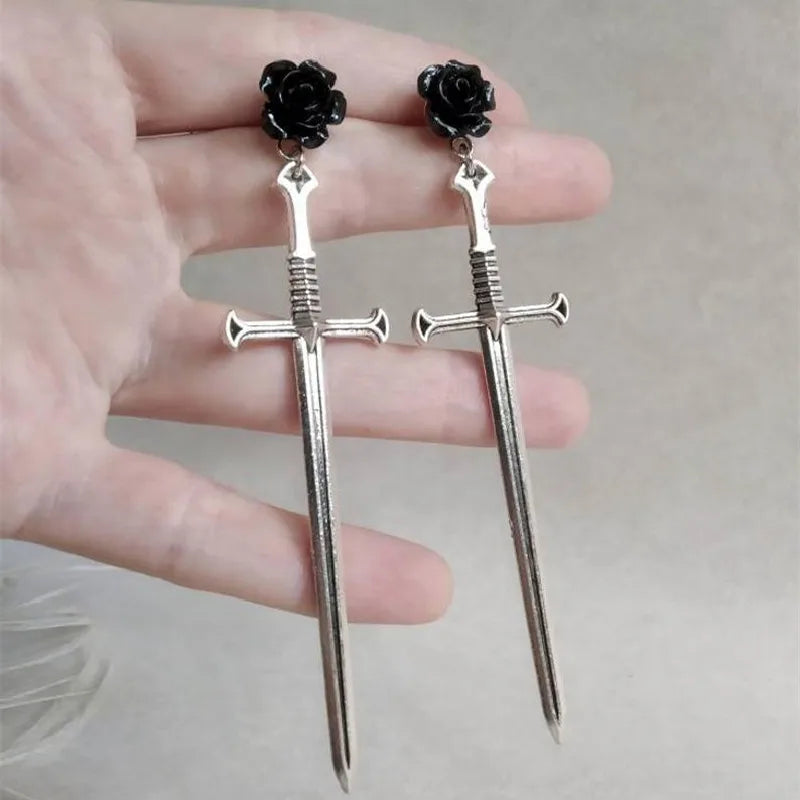 Antique Silver Skeleton Key Necklace Pendant Charm Punk Jewelry Novelty Gothic Halloween Gift