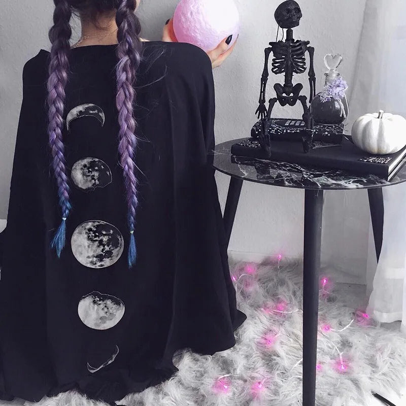 Pagan Gothic Black Retro Moon Print Tassel Cloak Poncho