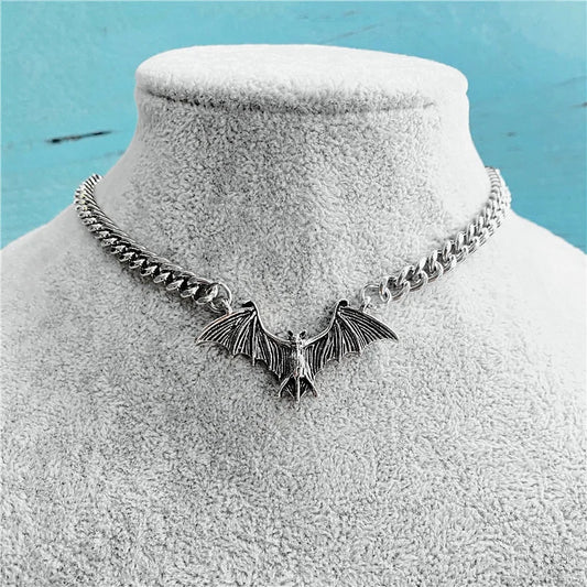 Punk Gothic Bat Chain Necklace Choker Halloween Collar