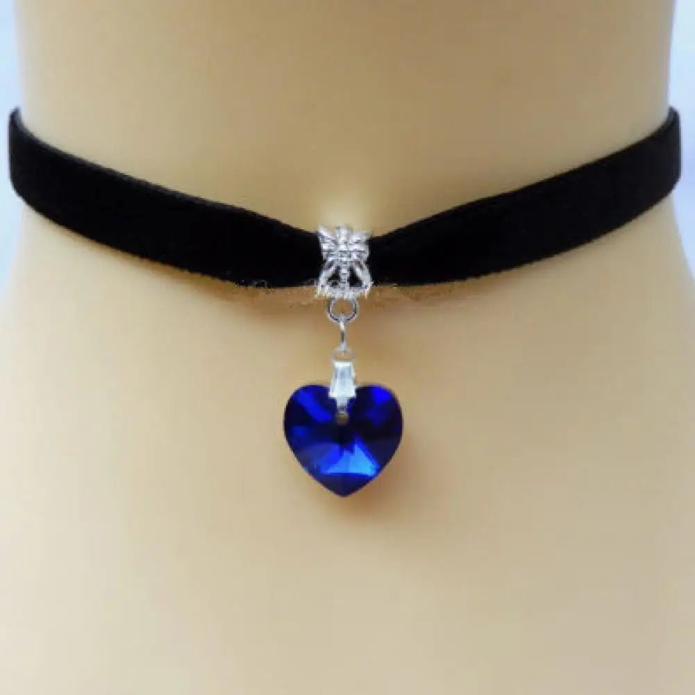Velvet Heart Pendant Choker Necklace Adjustable Vintage Gothic Style