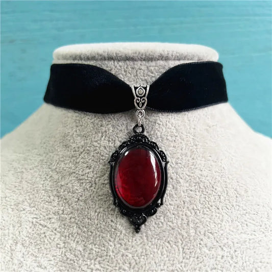Gothic Blood Red Quartz Pendant Necklace Halloween Vampire Jewellery
