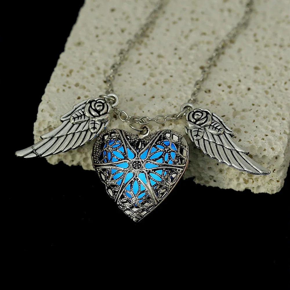 Angel Heart Wing Pendant Luminous Fluorescence Glow In The Dark Pendant Necklace