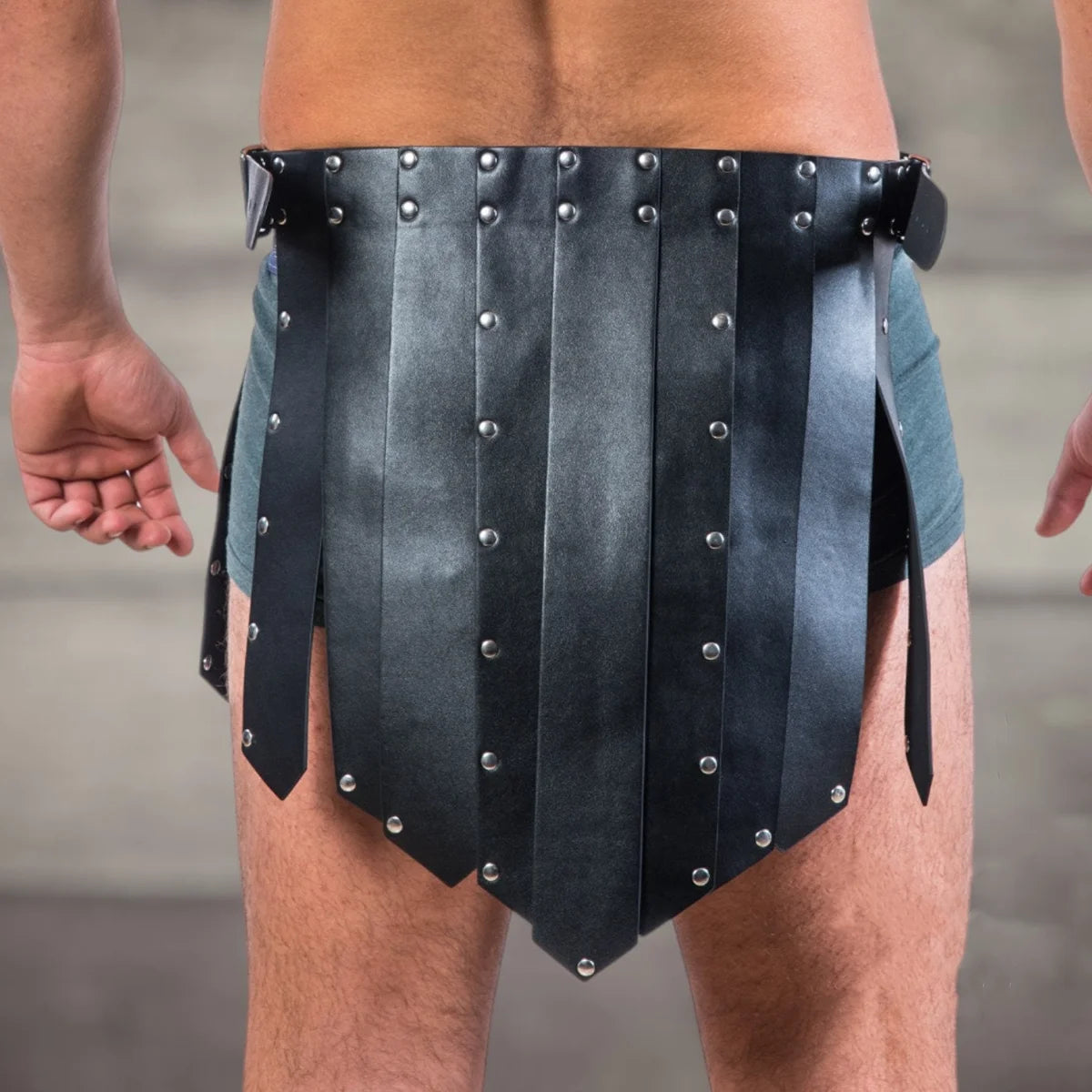 Sexy Gothic Men Gladiator Costume Harness Roman Skirt Fancy Dress