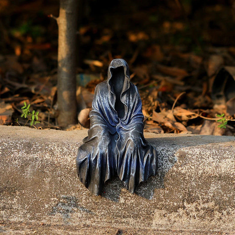 The Reaper Sitting Statue Gothic Desktop Bookshelf Ornament