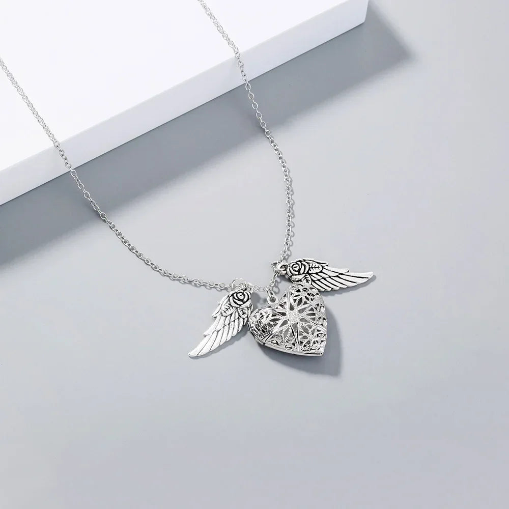 Angel Heart Wing Pendant Luminous Fluorescence Glow In The Dark Pendant Necklace